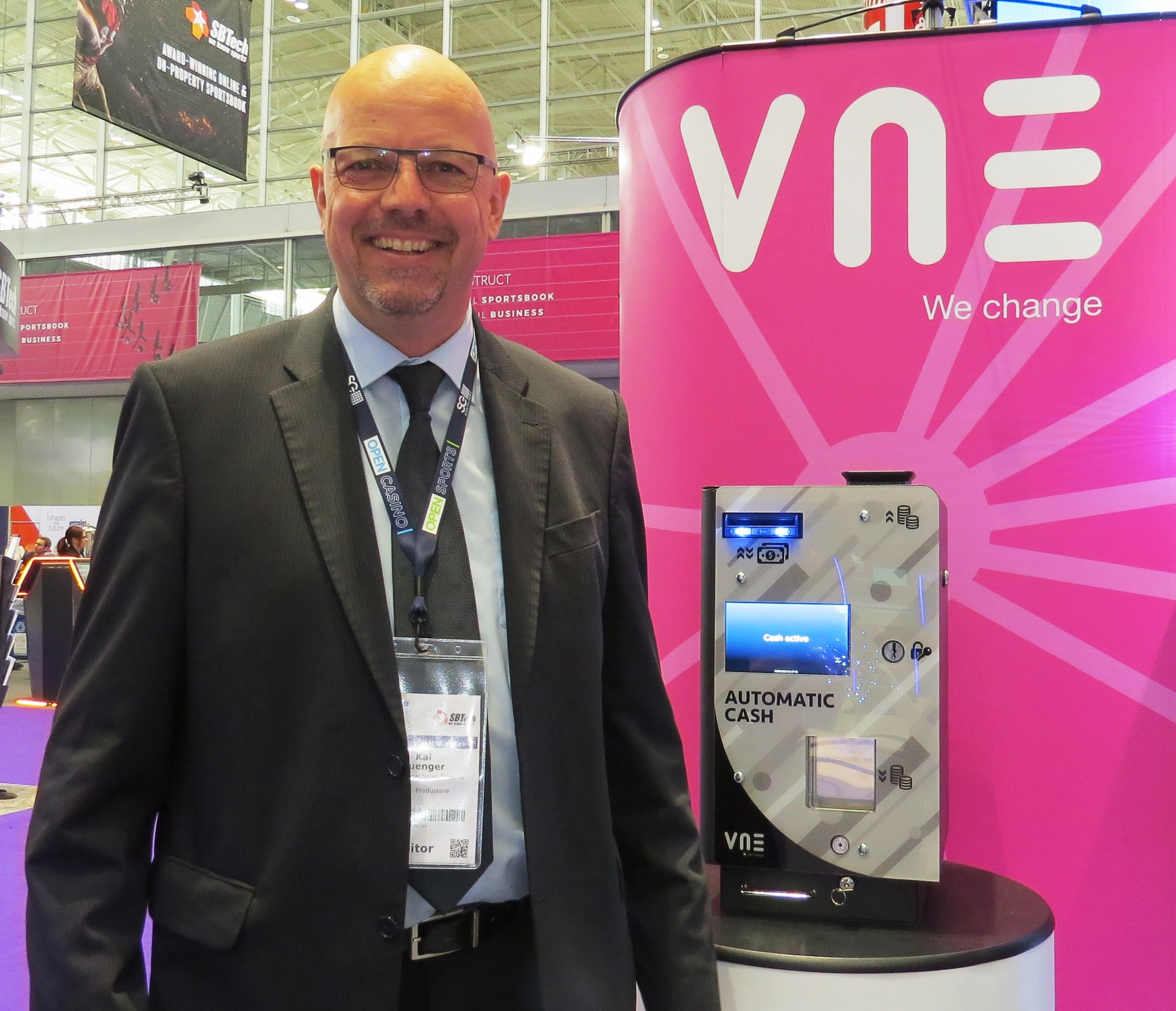 Kai Buenger, International Sales Director, VNE.