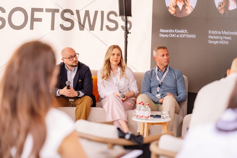Estudo global da SOFTSWISS projeta receita de € 461,8 bilhões para o iGaming até 2031 e aponta impacto de IA, pagamentos digitais, cibersegurança e regulação